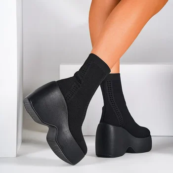 Осенняя новая женская обувь на платформе, модные черные ботинки с носком на массивном каблуке большого размера для женщин, уличные женские сапоги до середины икры в готическом стиле